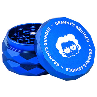 Granny's Hazy Hex Grinder 55 mm in Blau